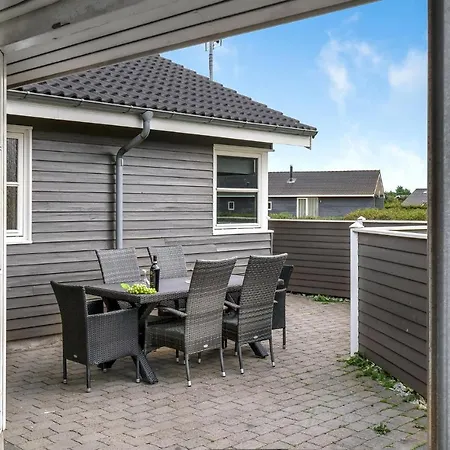 Stunning Home In Hemmet With Sauna Casa vacanze *