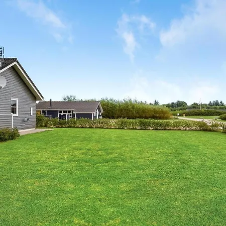 Stunning Home In Hemmet With Sauna * Hemmet