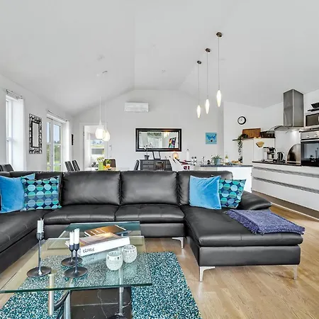 3 Bedroom Lovely In Hemmet Holiday home Falen